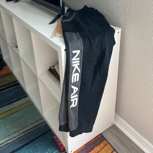 Nike Tech Fleece Pants men’s large black